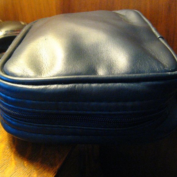 Delta Air Lines Vintage Toiletry Bag - Picture 6 of 10